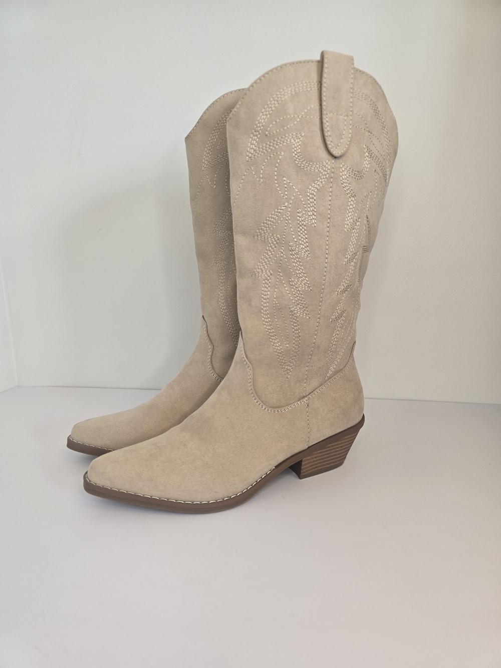 Madden Girl Redford Tan Cowgirl Boots